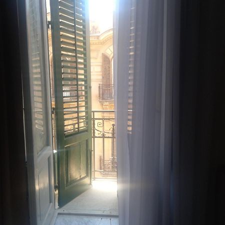 Guest House Lamphotel Militello Palermo Bagian luar foto