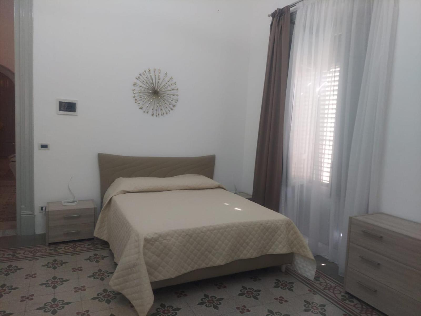 Guest House Lamphotel Militello Palermo Bagian luar foto