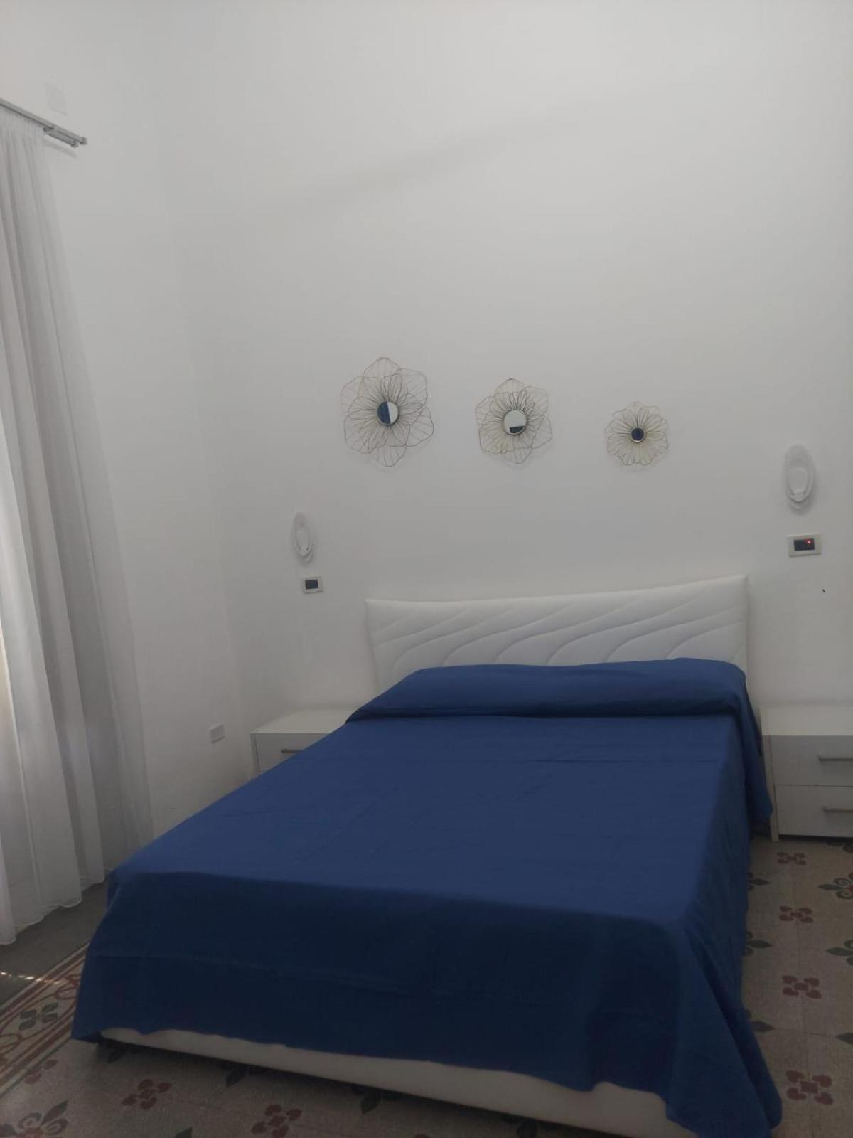 Guest House Lamphotel Militello Palermo Bagian luar foto